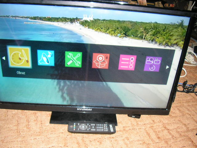 Predam LED televizor - 3