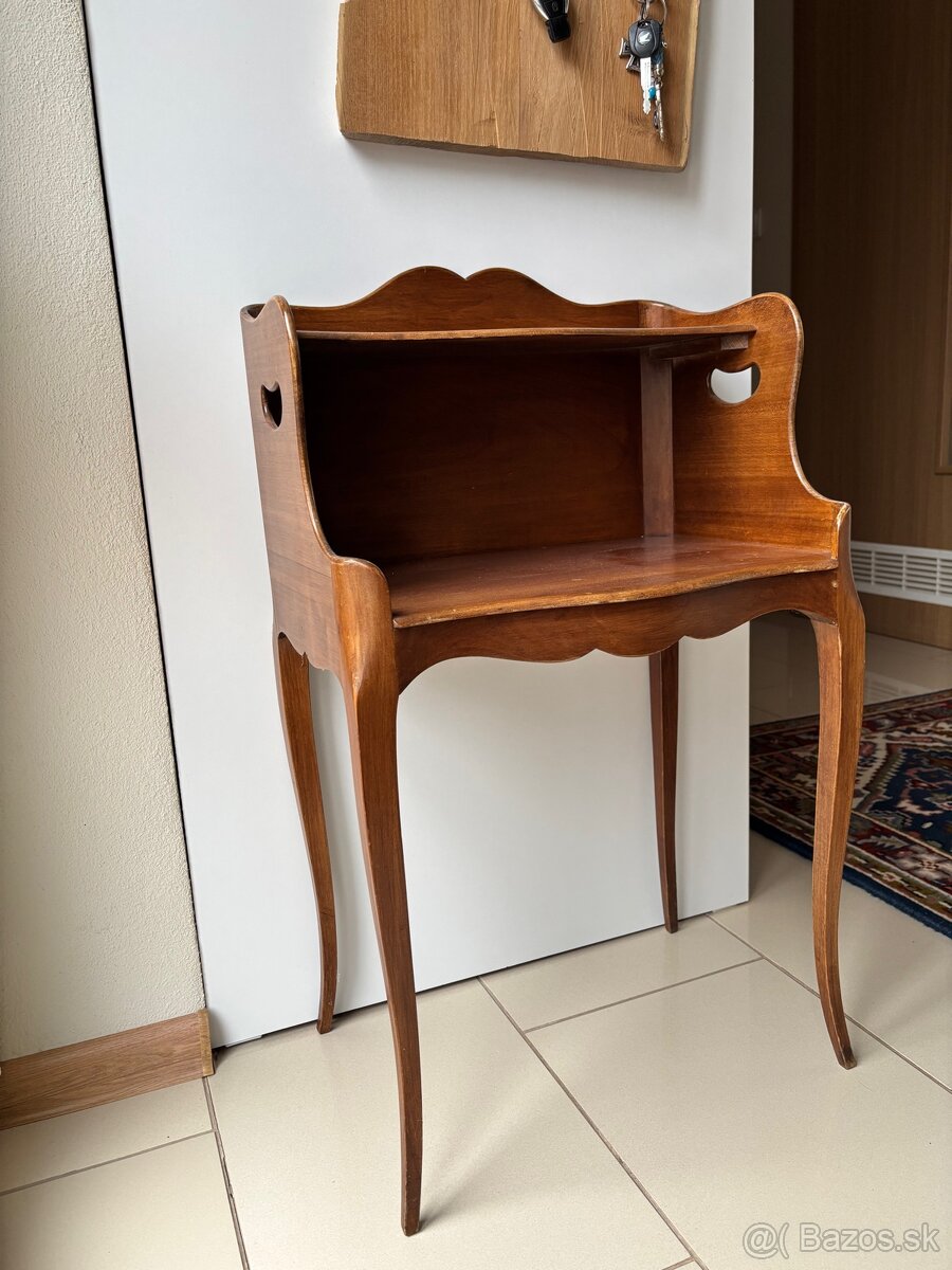 Stolík starožitný - 3