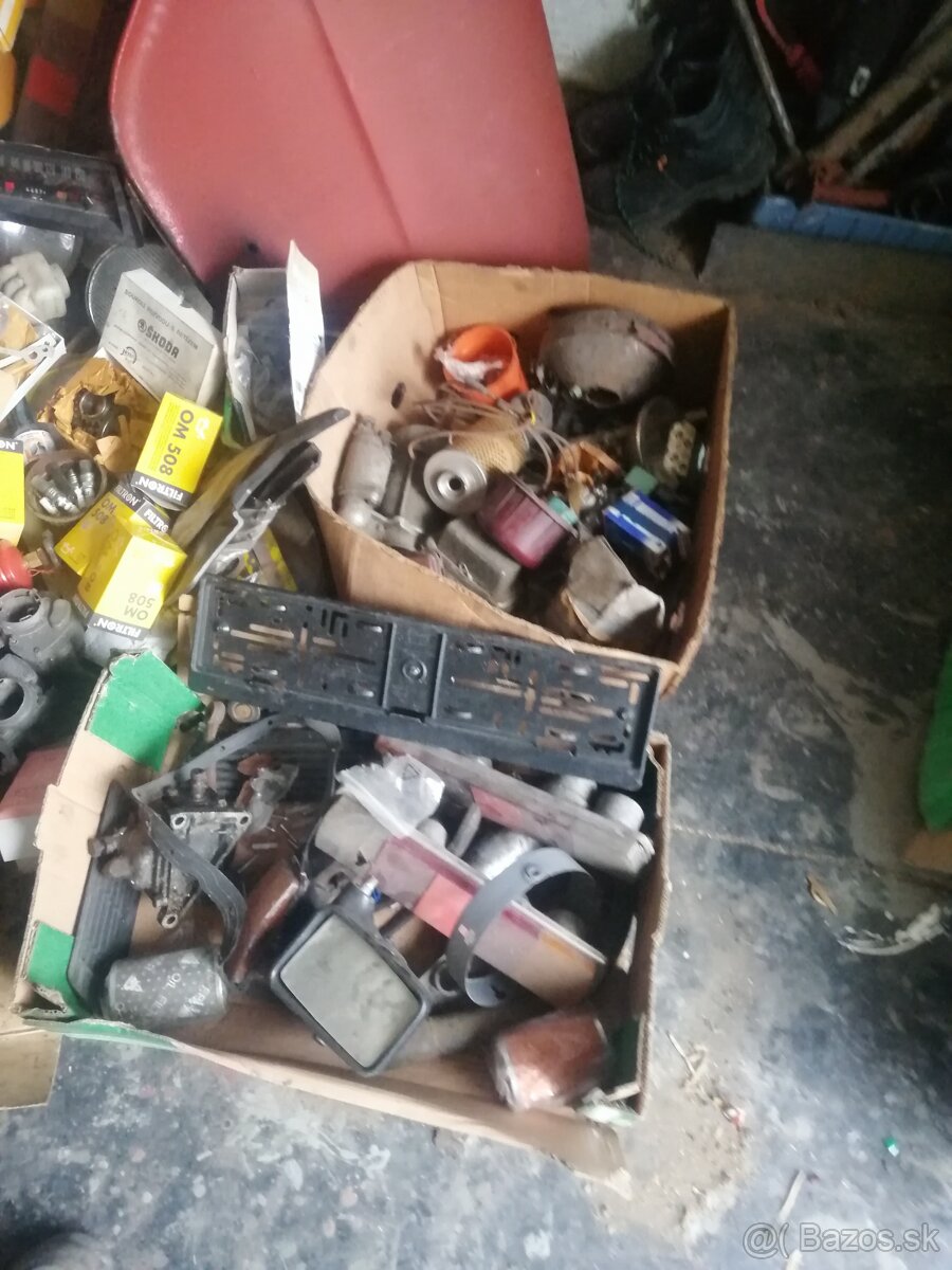 Škoda 100 diely - 3