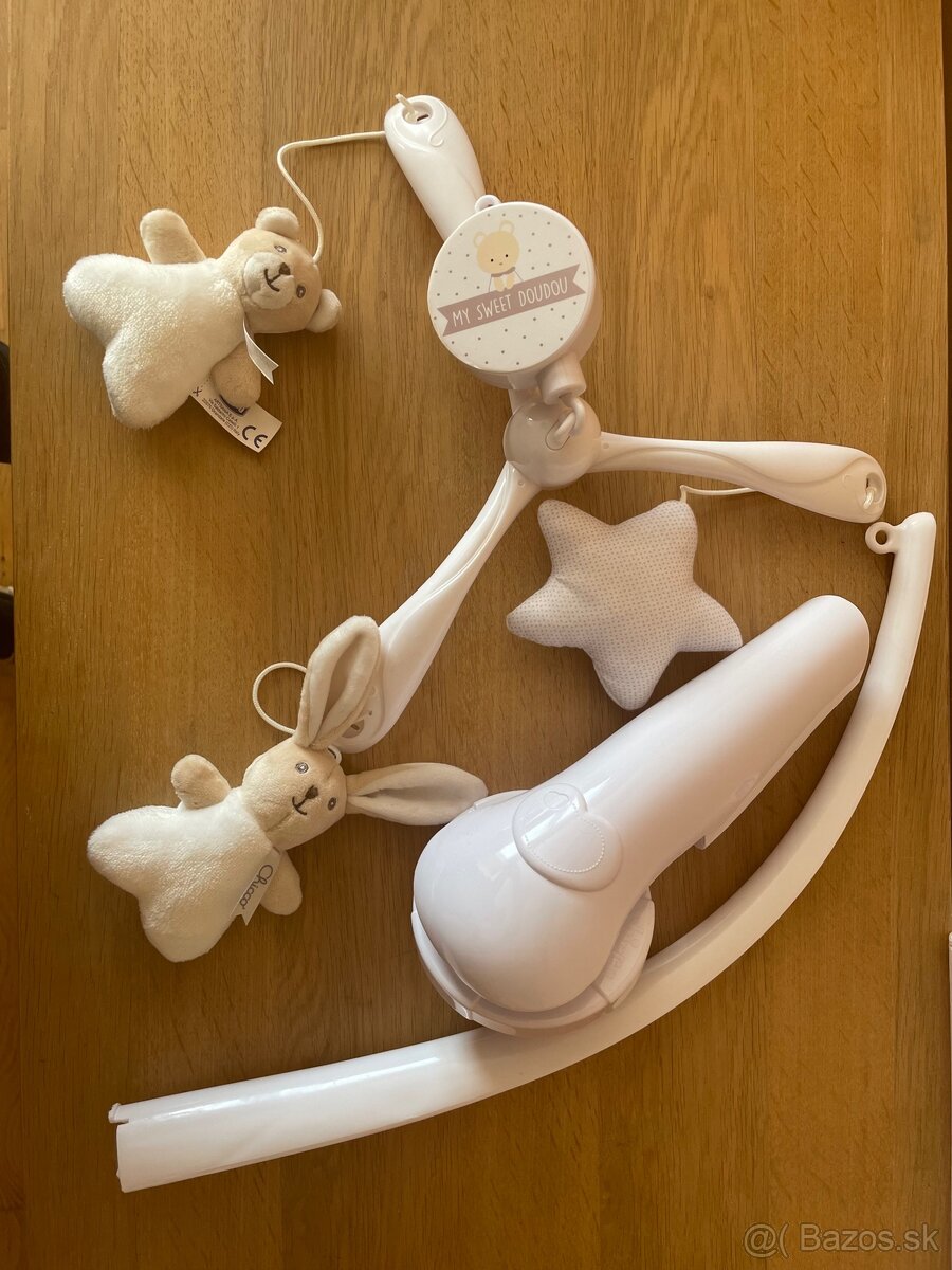 Hrací kolotoč nad postielku - 3