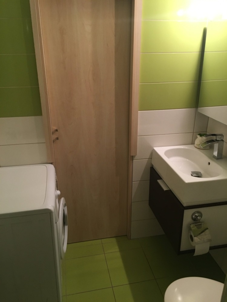 Prenájom veľká garsónka,ul. Lúčna Nitra Chrenová, balkón - 3