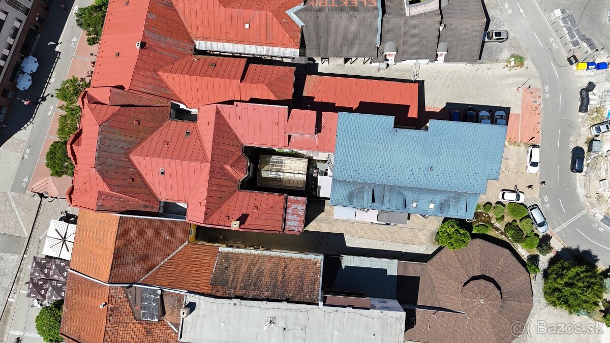 Na predaj: dve polyfunkčné budovy v centre LM - 3