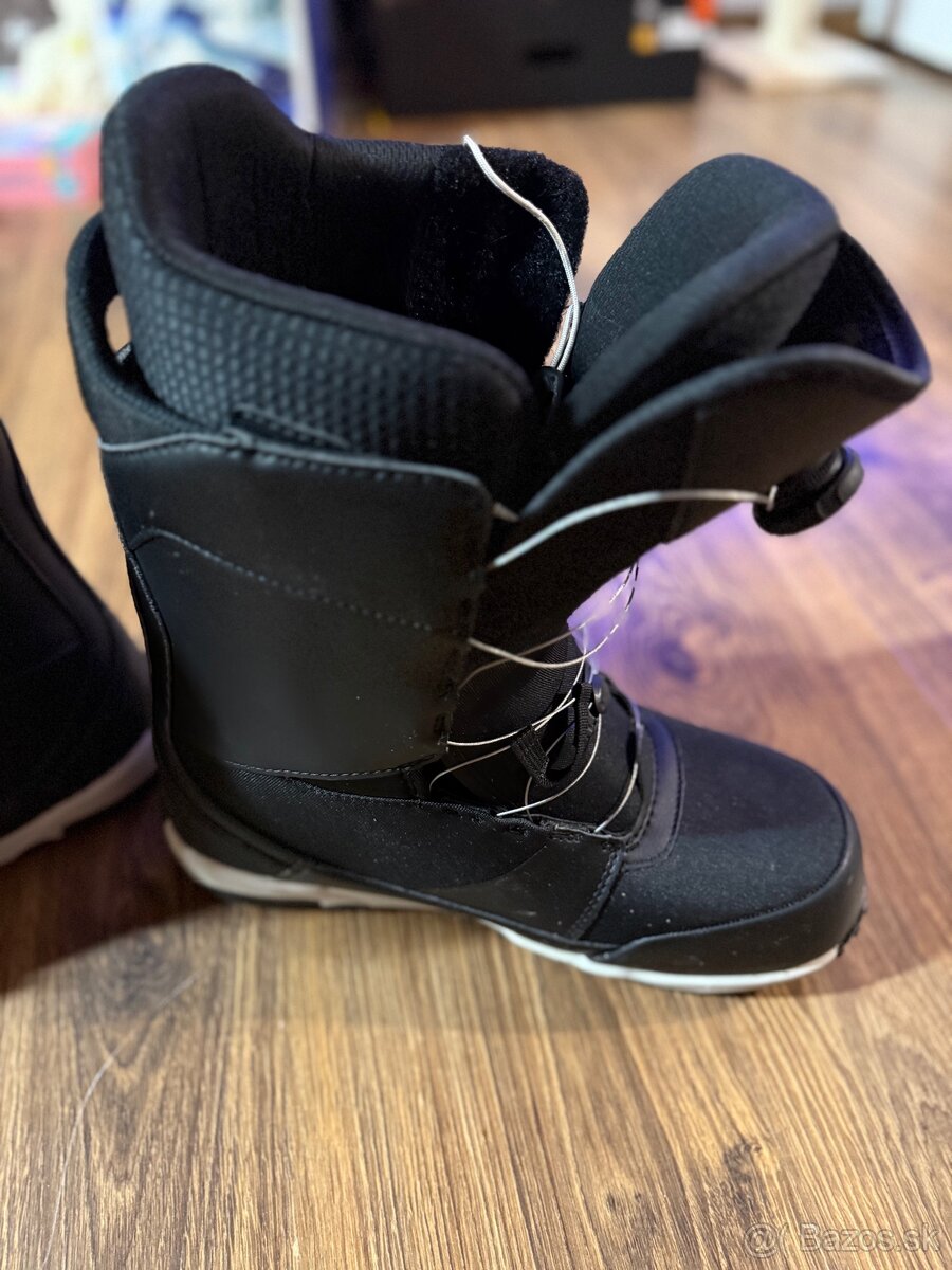 Snowboardove topanky Gravity vel: 9,5 - 3