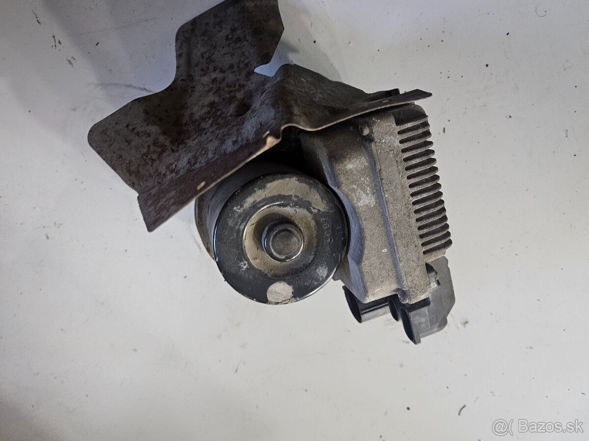 Servo motor Mercedes Aclasse Bclasse - 3