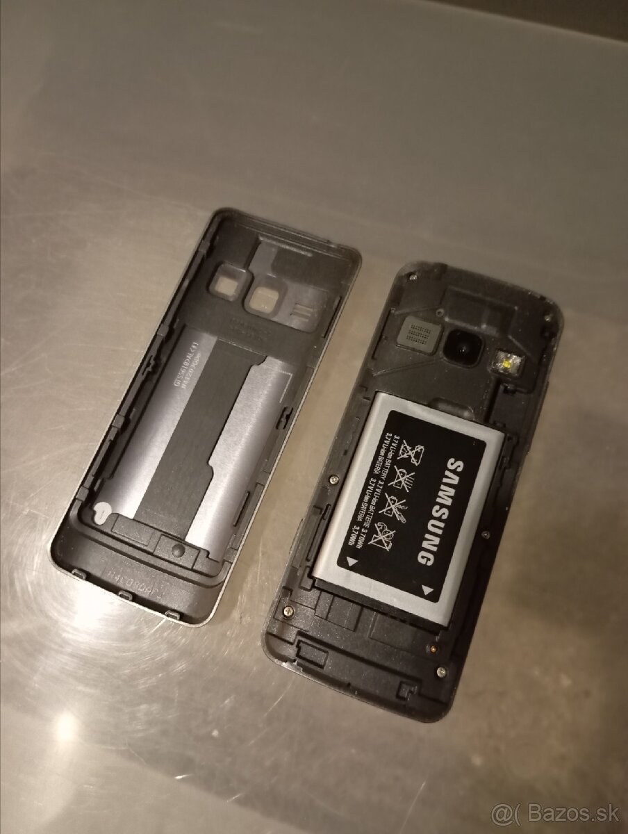Mobilný telefón Samsung - 3