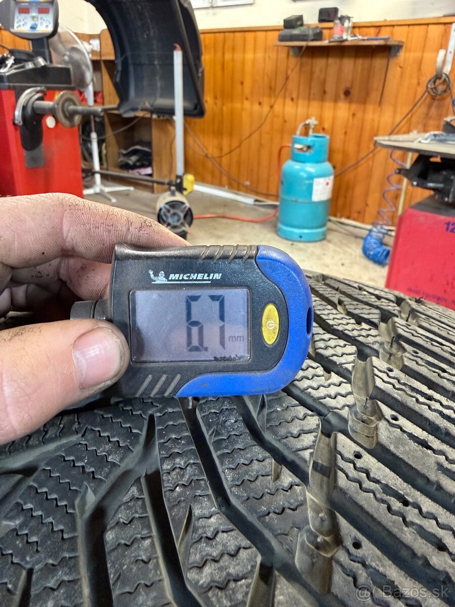 235/35 R19 Zimné - 3