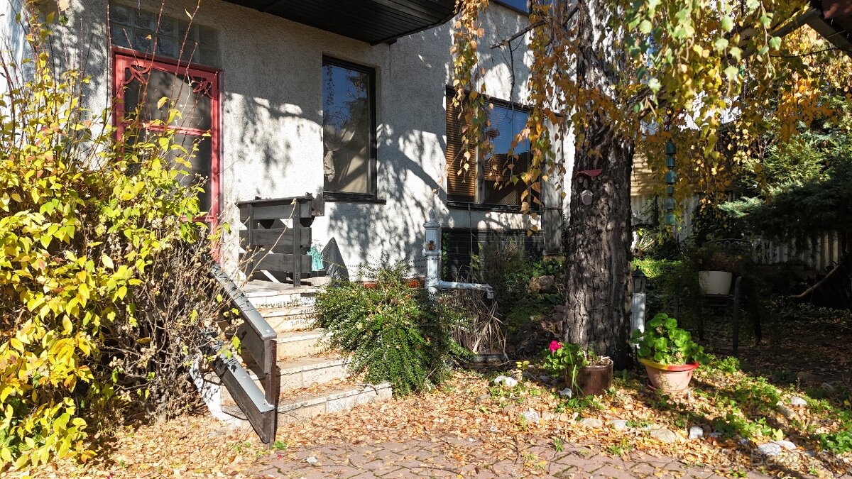 RD s 2 bytovými jednotkami - 170m2, Odbojárska ulica - 3