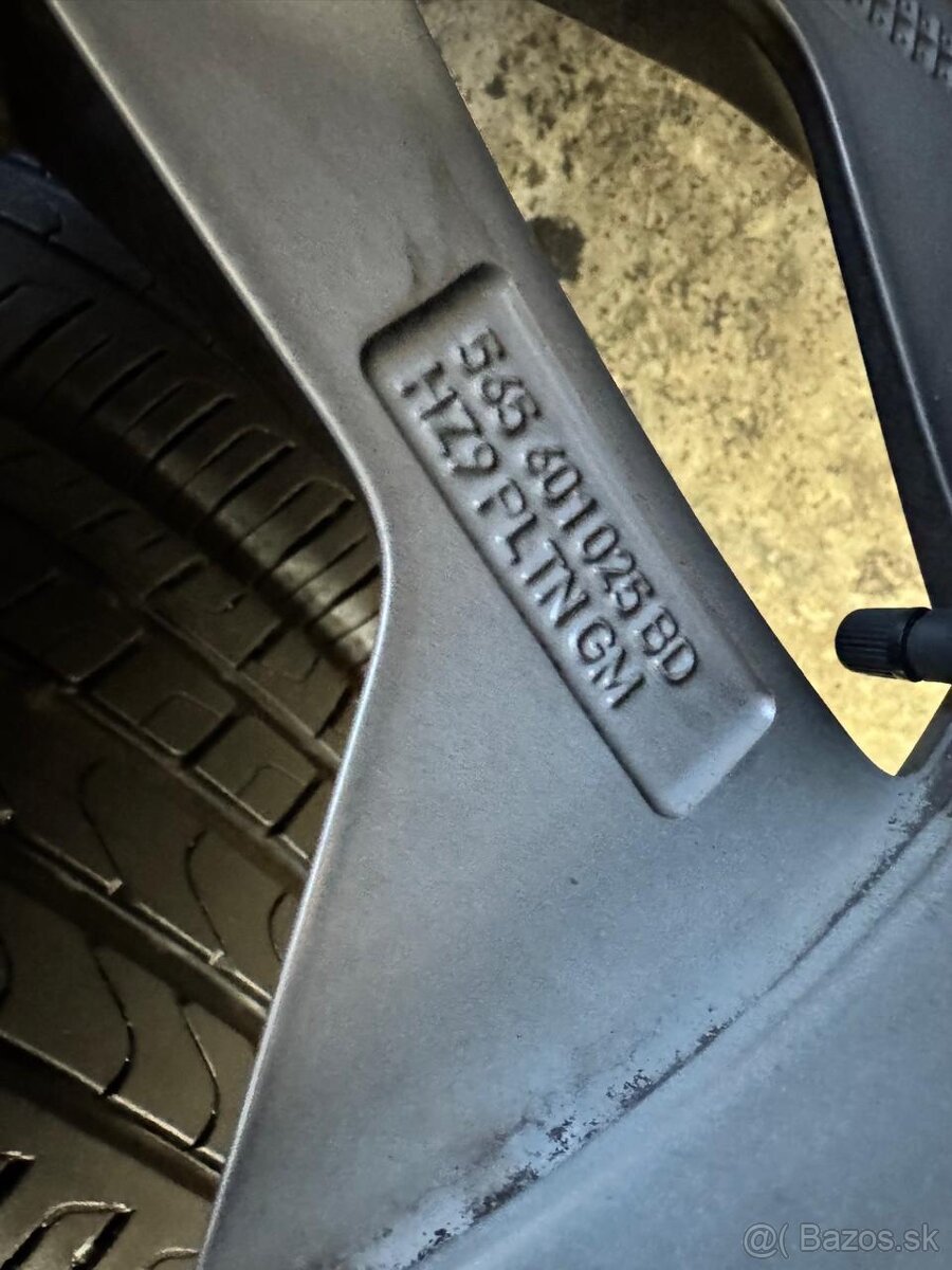 ORIGINAL ŠKODA KODIAQ R19 235/50/19 TOP STAV - 3