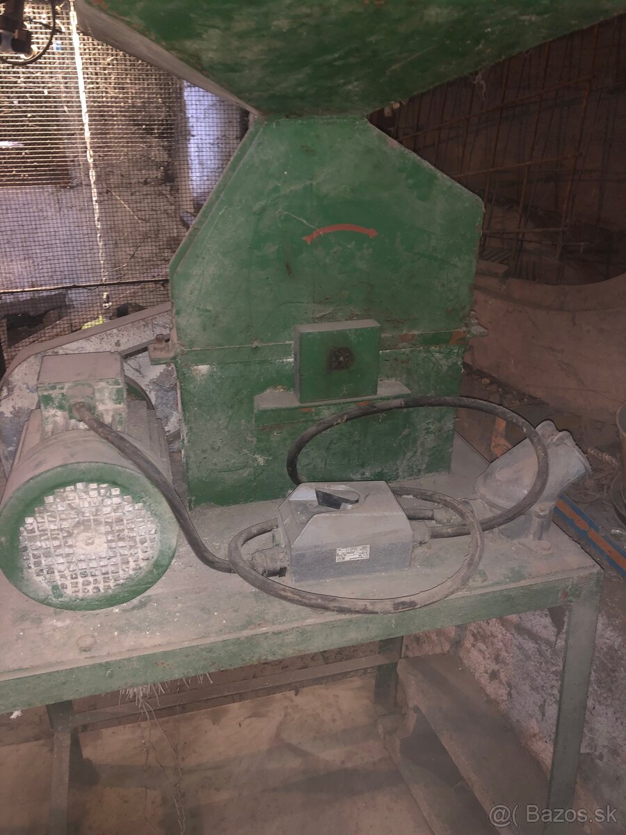 Predám šrotovník na obilie - 3