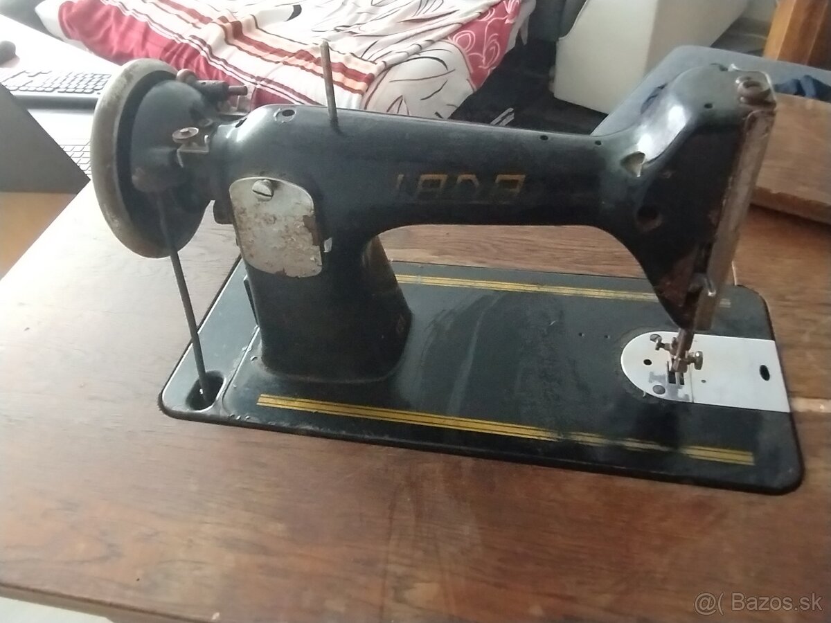 Starodávna mašina Lada - 3