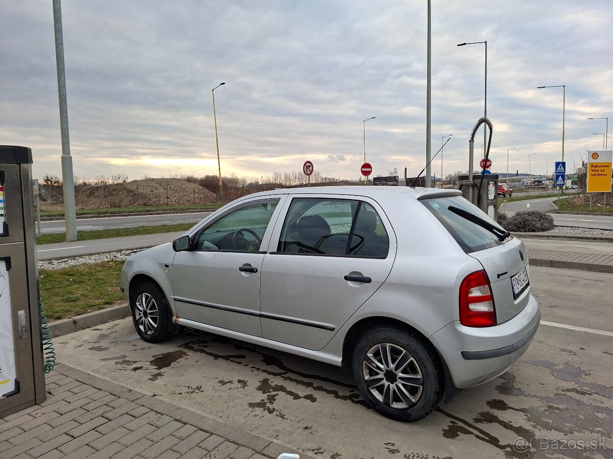 Predám automobil Škoda Fabia 1,4 - 3