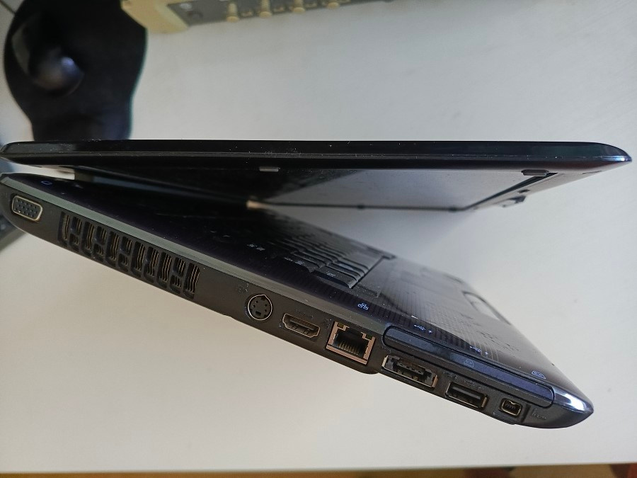 NB - TOSHIBA SATELLITE A300 - na diely - 3