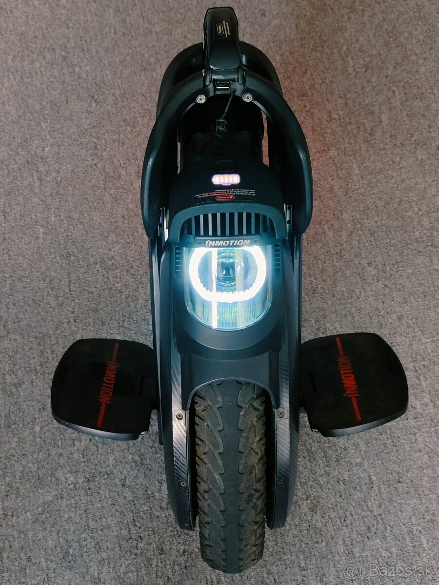 Predám jednokolku INMOTION V11 (6395 km), výborný stav - 3