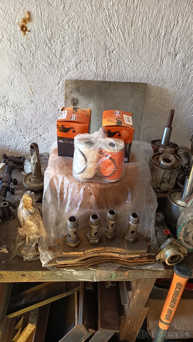 Predám náhradné diely LKT 81 turbo - 3