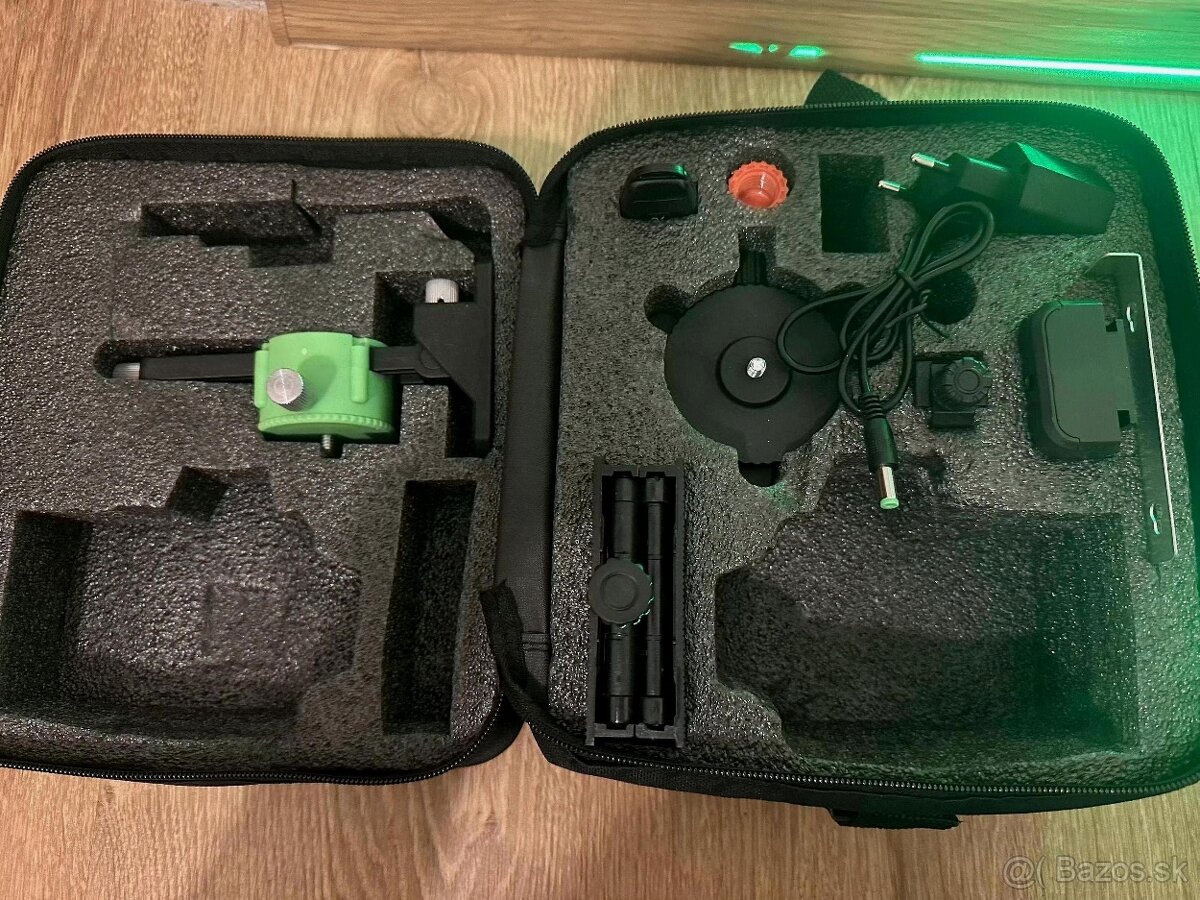 16-líniový samonivelačný laser 360° so zeleným lúčom a 2 bat - 3