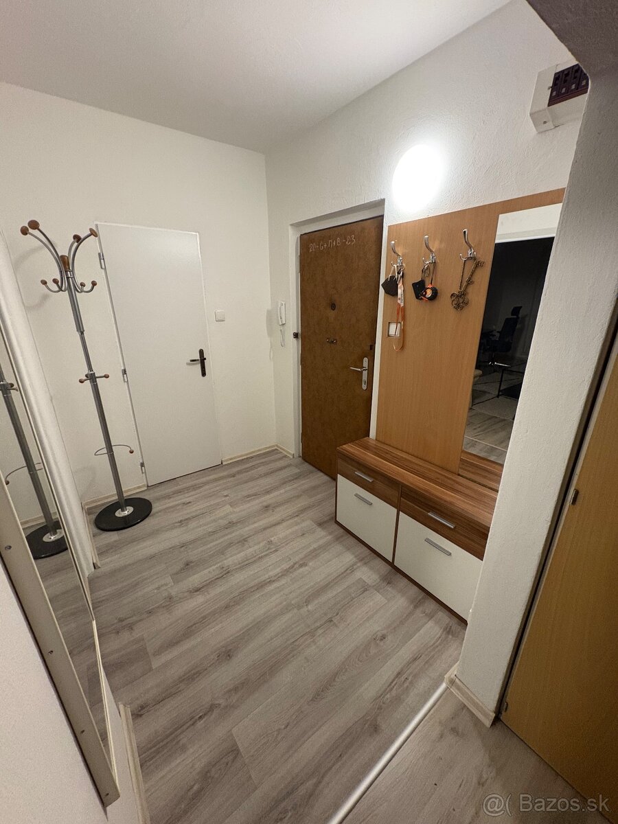 Prenajmem slnečný 2-izbový byt - 3