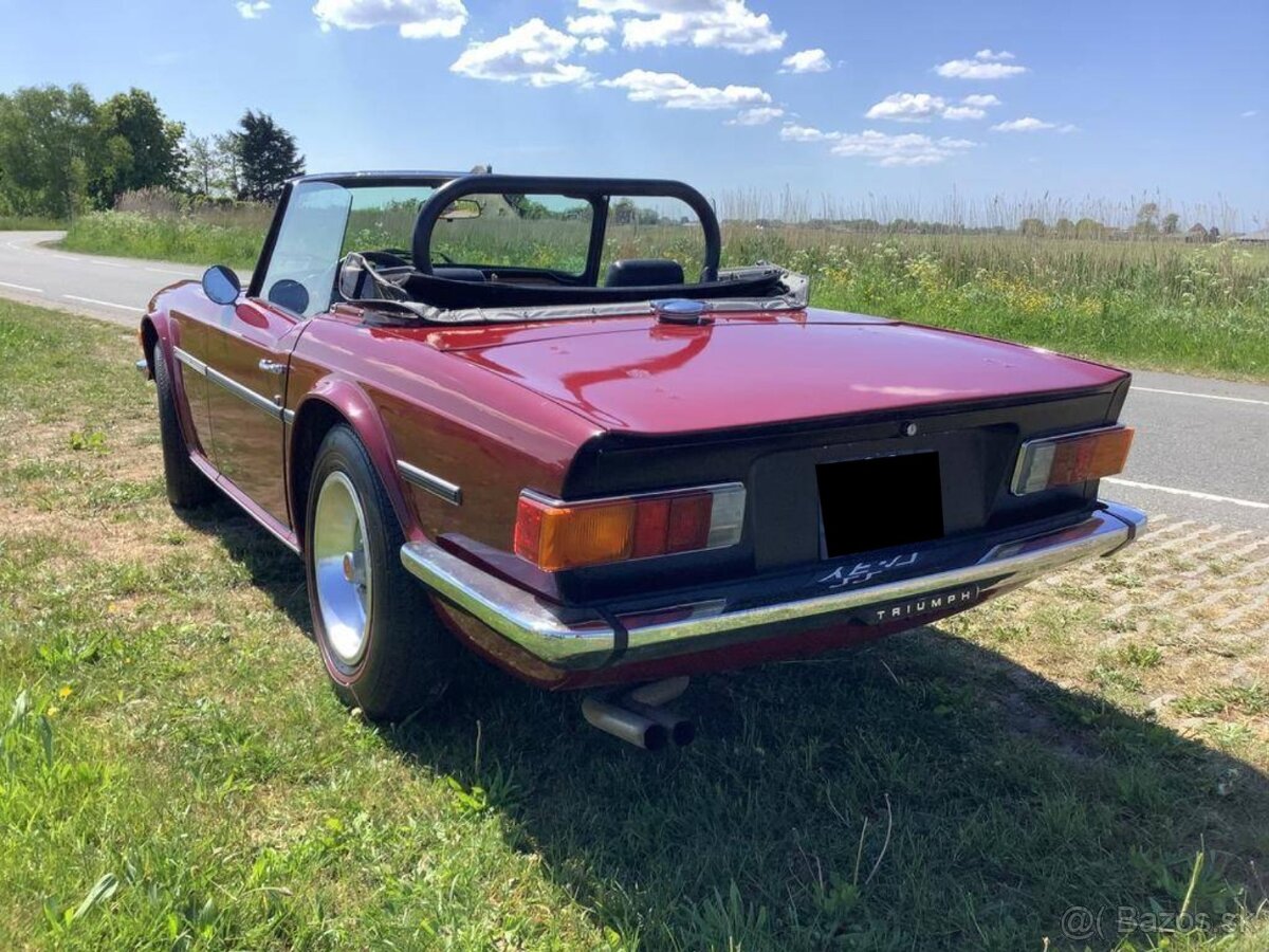 Triumph TR6 z roku 1976 - 3