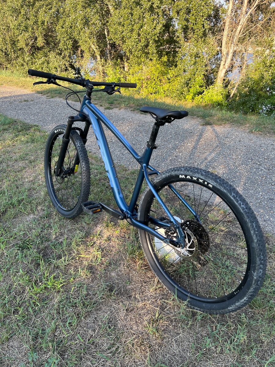 Kona Fire Mountain 27.5" L - 3