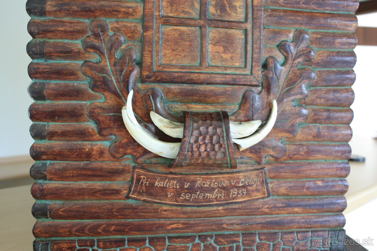 Vyrezávaný poľovnícky bar - 3