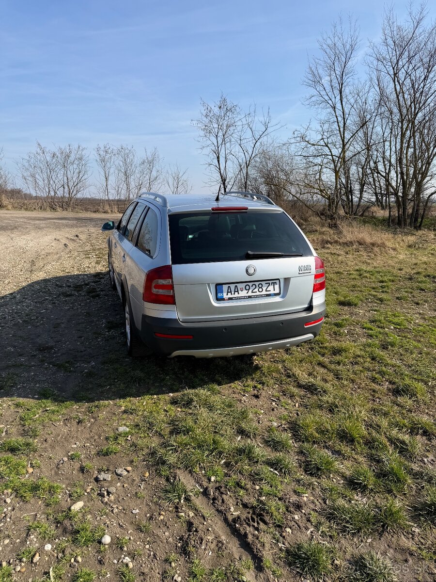 Škoda Octavia Scout - 3