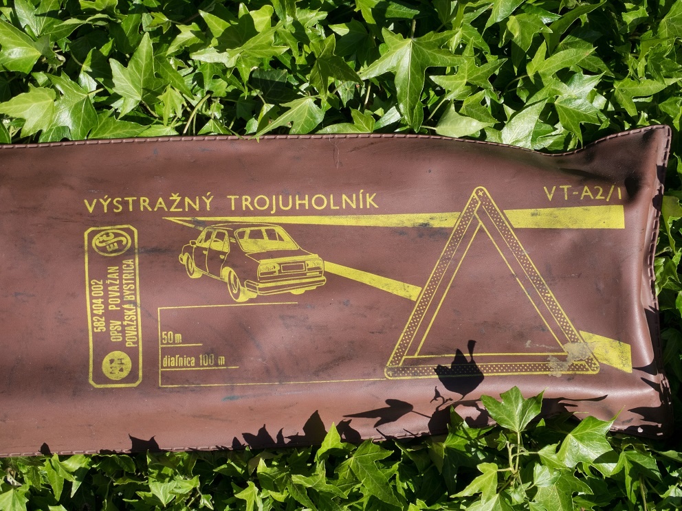 Kvalitný socialistický výstražný trojuholník - 3