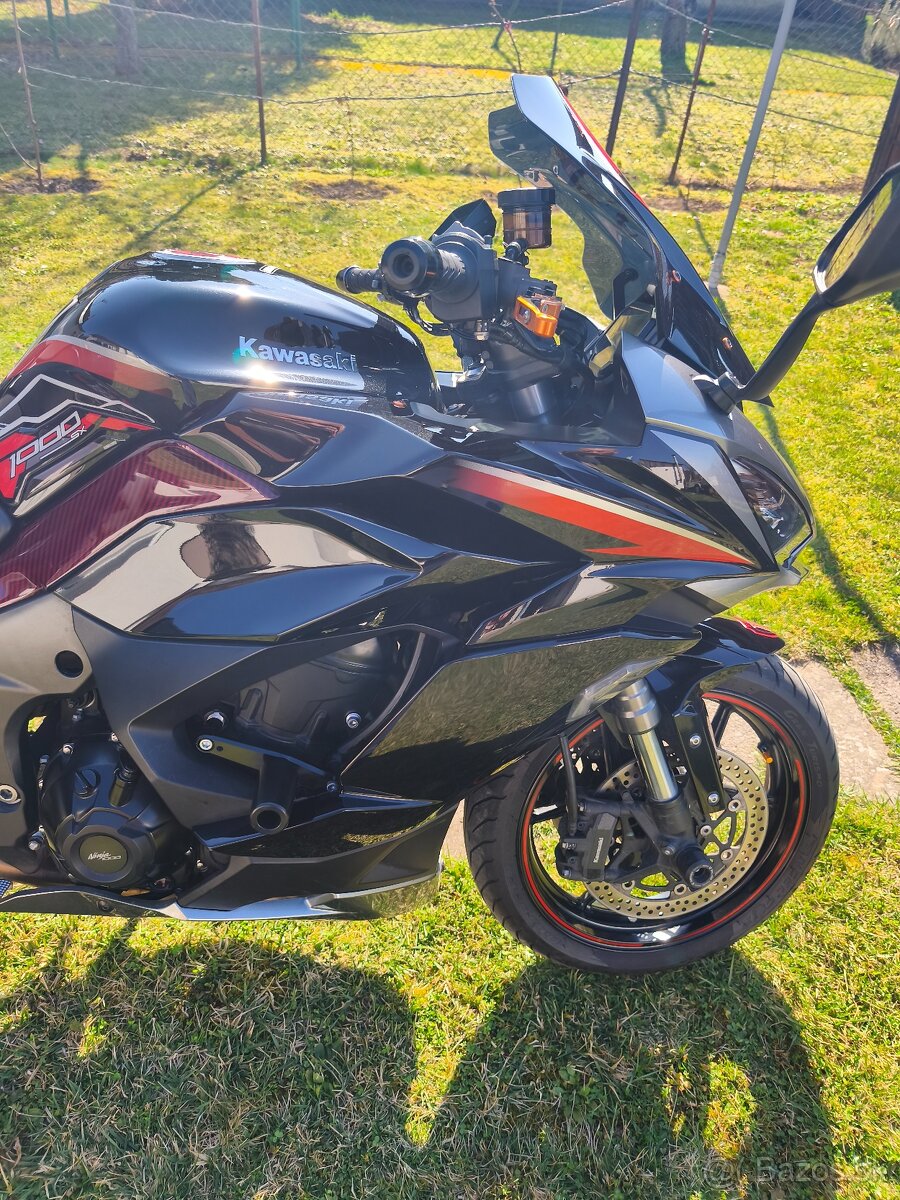Kawasaki Ninja 1000SX - 3