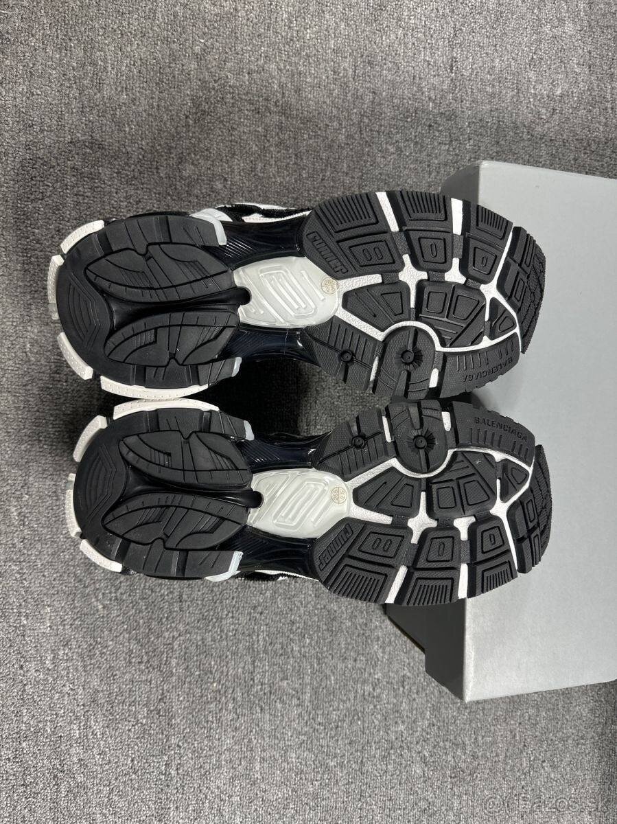Balenciaga Runner - 3