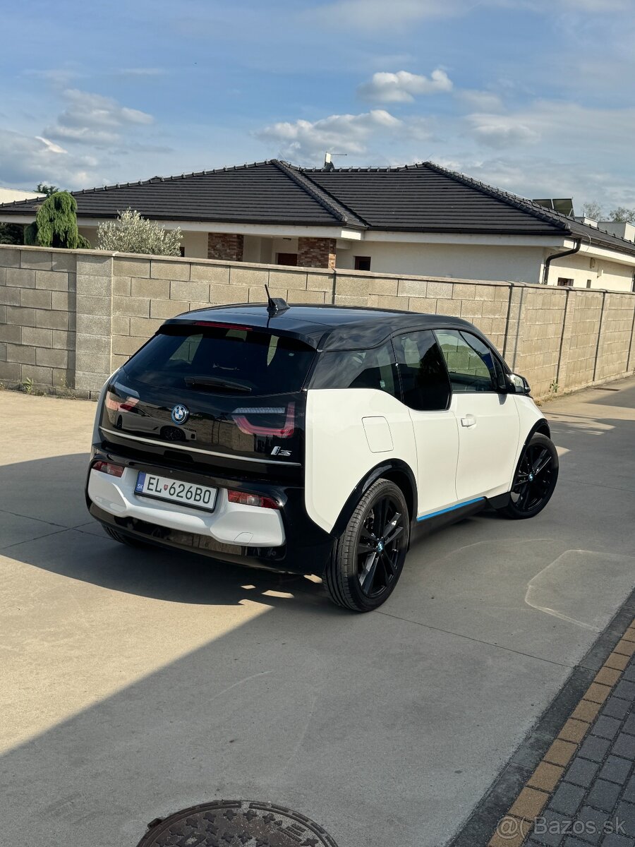 BMW i3s 120Ah, r.2022, Adaptív LED/Temp., Kamera, Vyhr.sedad