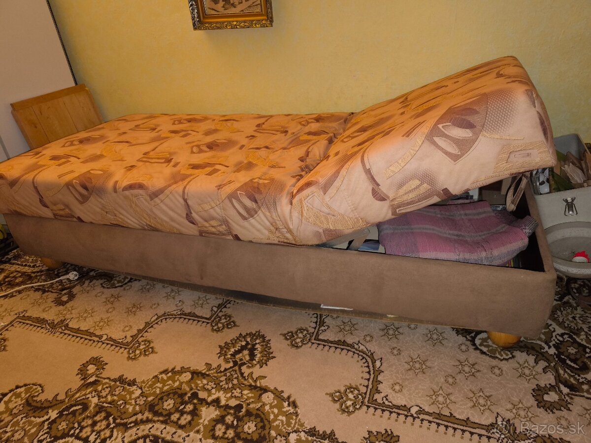 Posteľ s úložným priestorom - 3