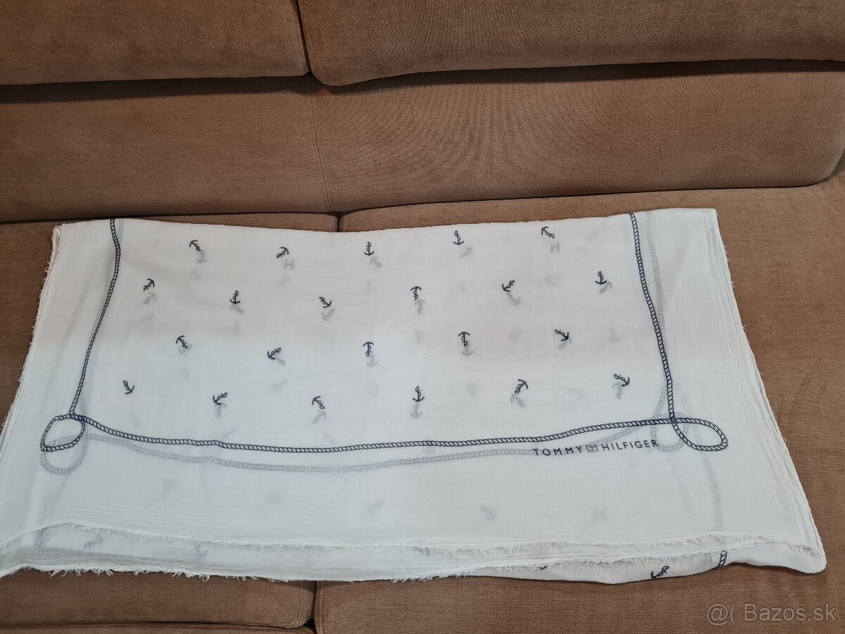 Tommy Hilfiger šál na jar - 3