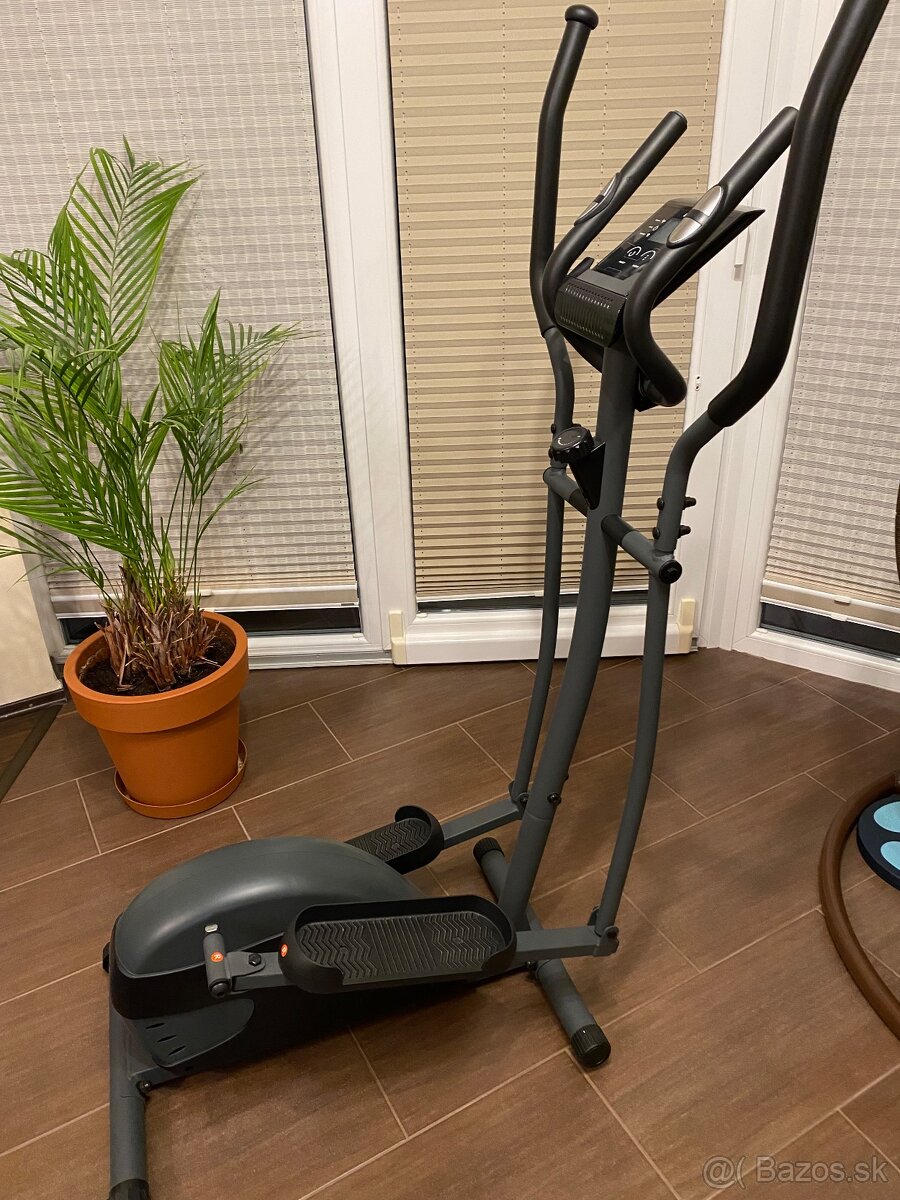Predám eliptický trenažér orbitrek - 3
