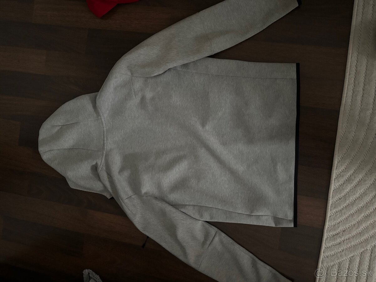 Predám Nike Tech Fleece - 3