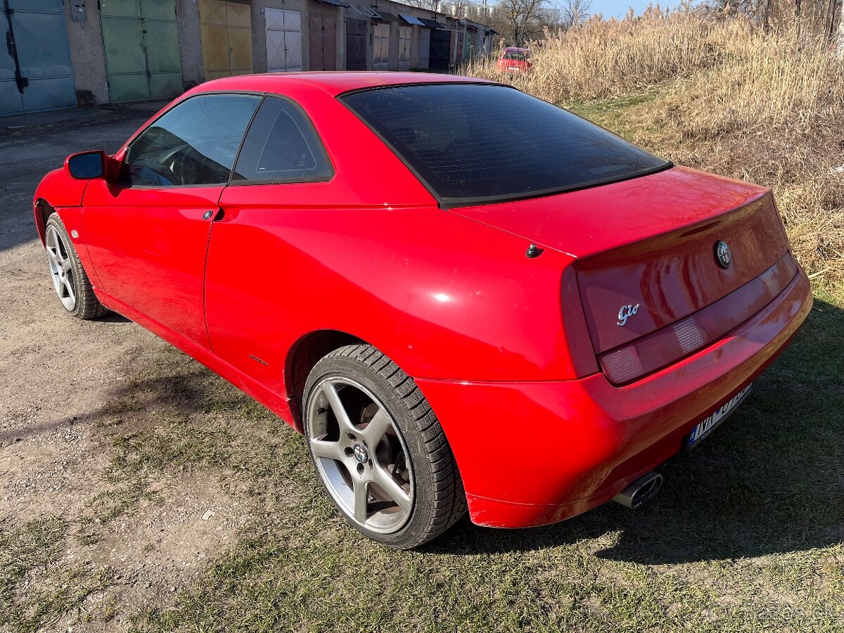 Alfa Romeo GTV 2.0 TwinSpark - 3