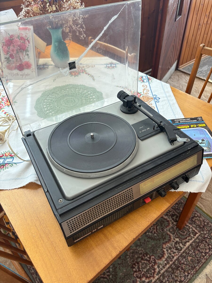 Ruský gramofón Serenada RE-308 (Серенада РЭ-308) - 3