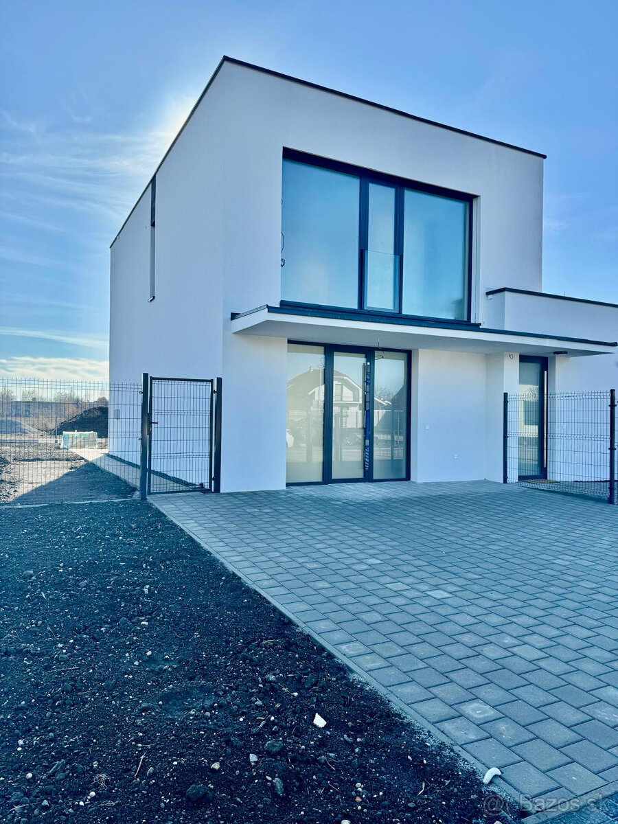 NA predaj moderný 4 izbový dom v novostavbe Králóvá pri Sen - 3