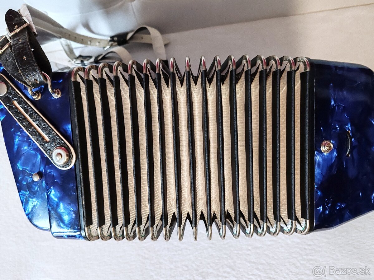 Predam akordeon Delicia Junior 72 bas., TOP stav... - 3