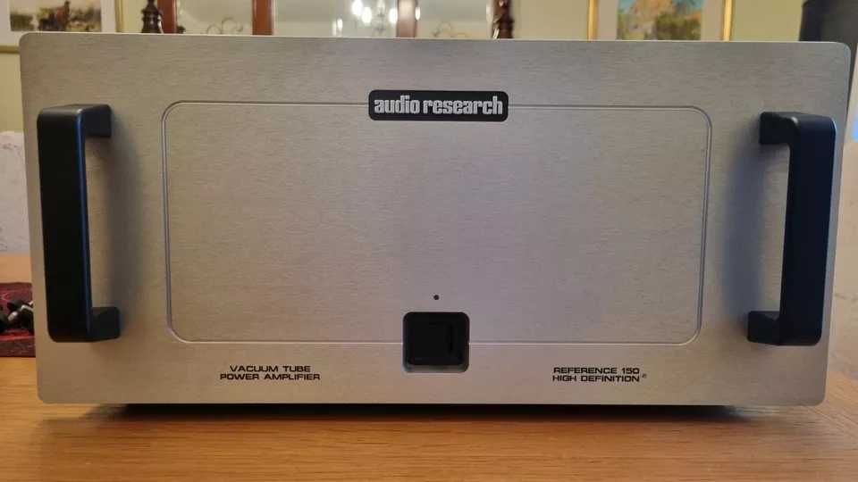 Audio Research Reference 150 - 3