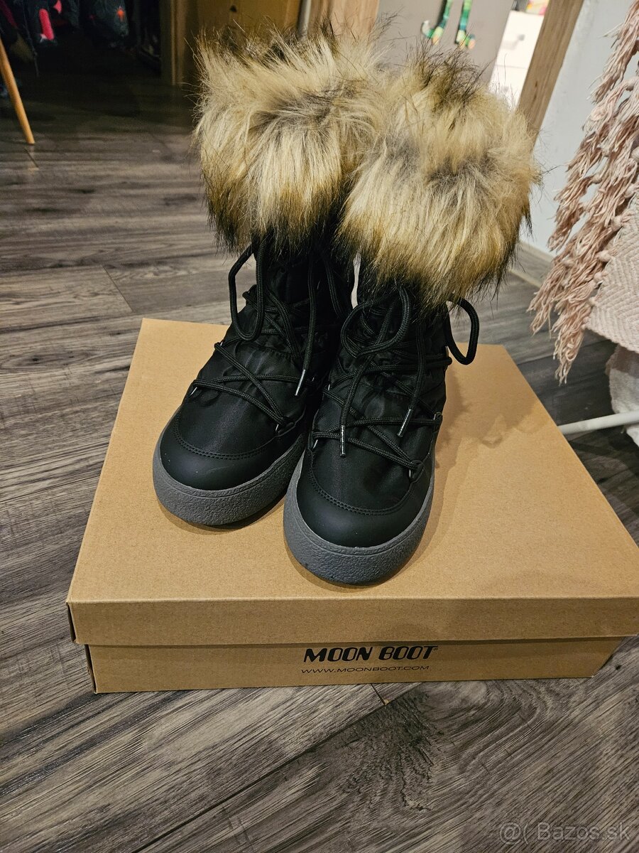 Raz obuté snehule Moon Boot + darček - 3