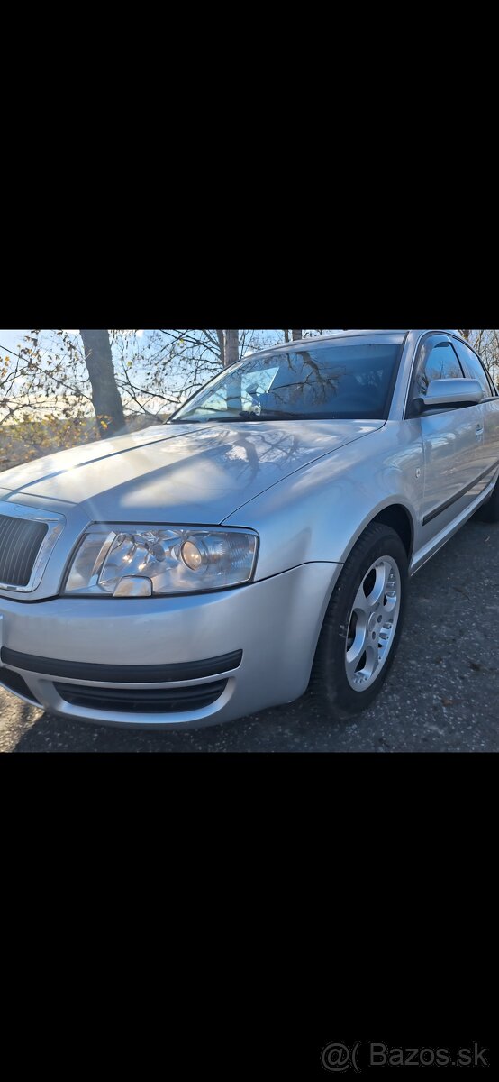 Superb - pekny stav - 3