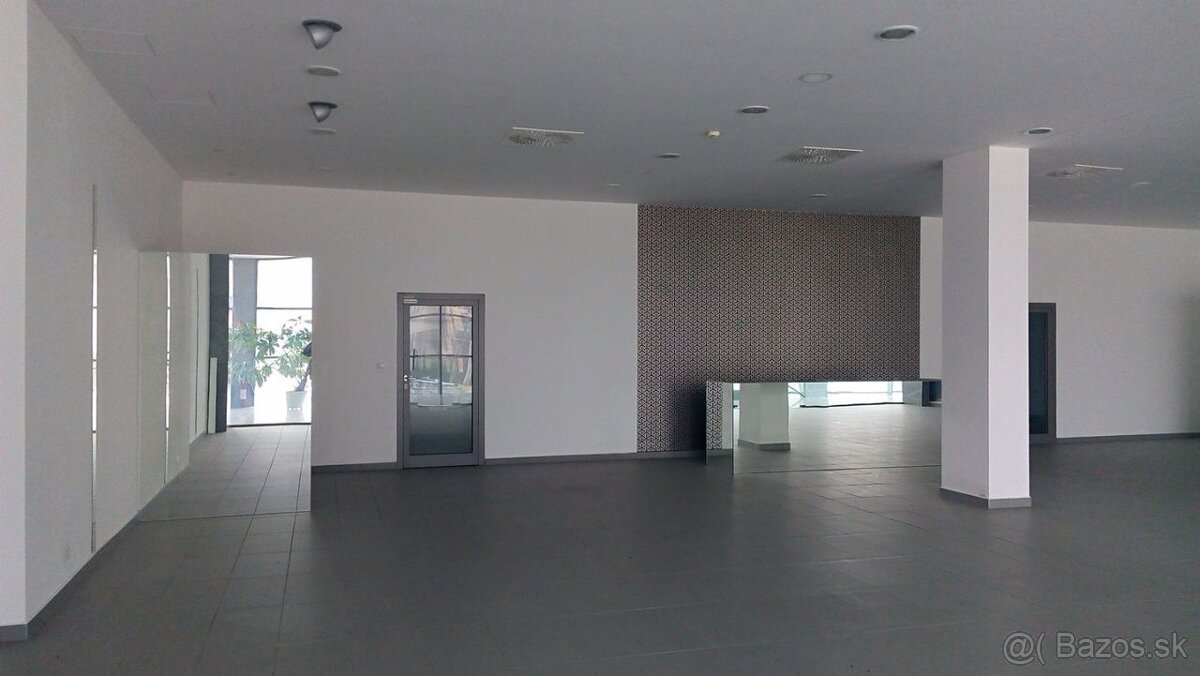 Obchodné priestory, Centrum, Trenčín - 3