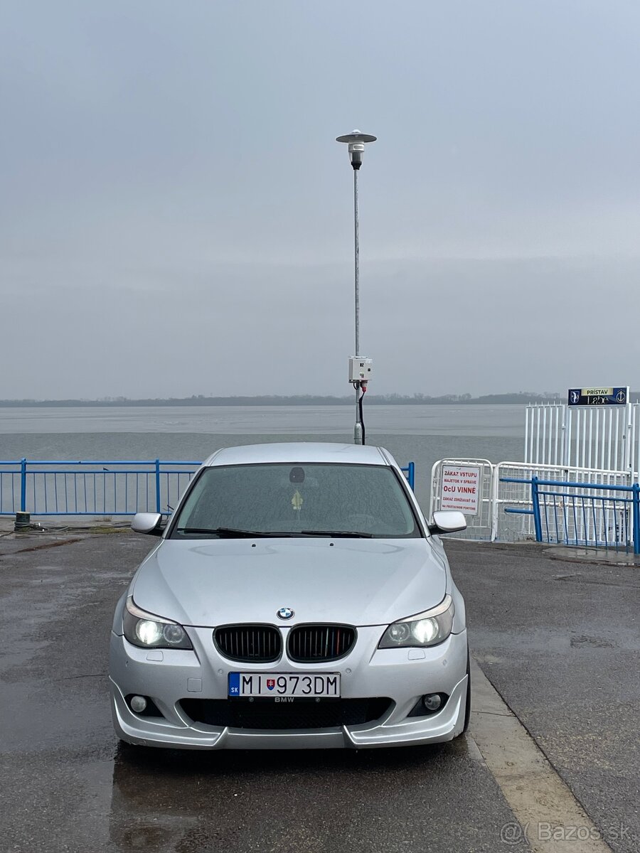 E60/E61 predný naraznik - 3