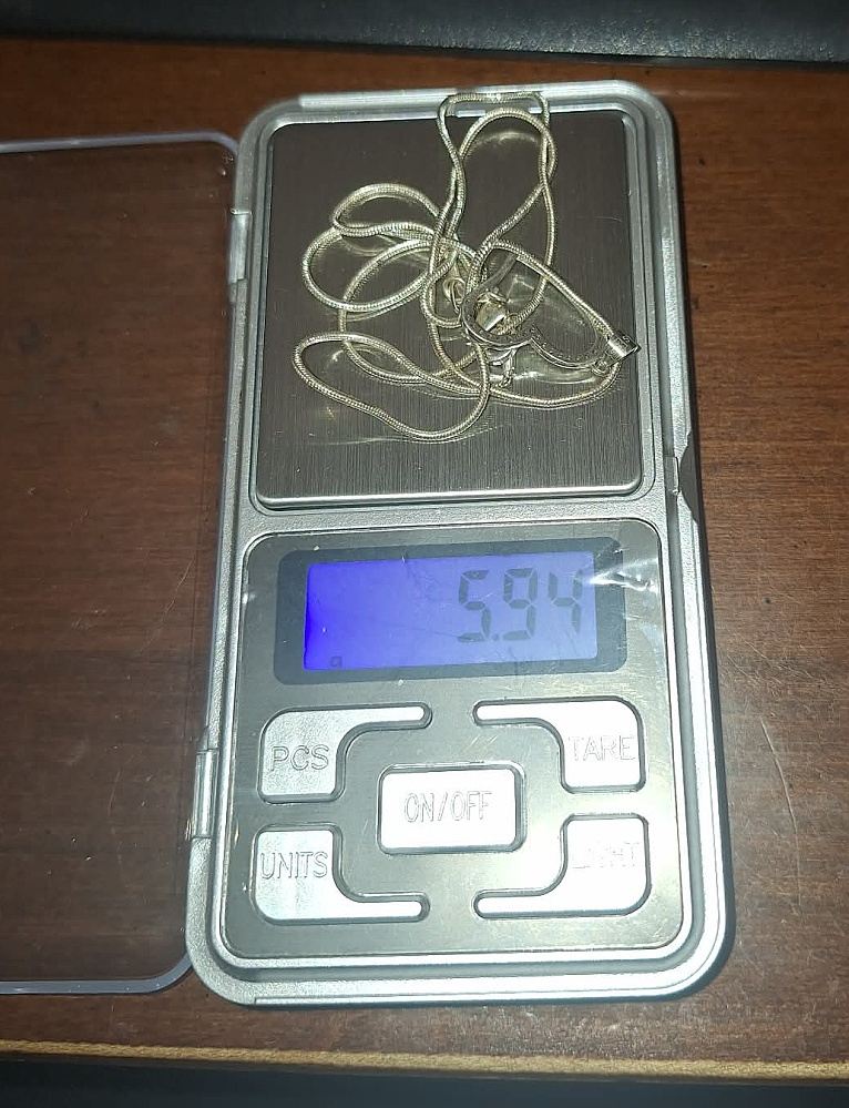 STRIEBORNÝ NÁHRDELNÍK - 3