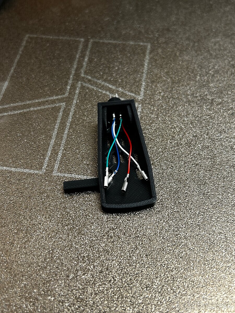 Tesla gramofón headshell - držiak prenosky - 3