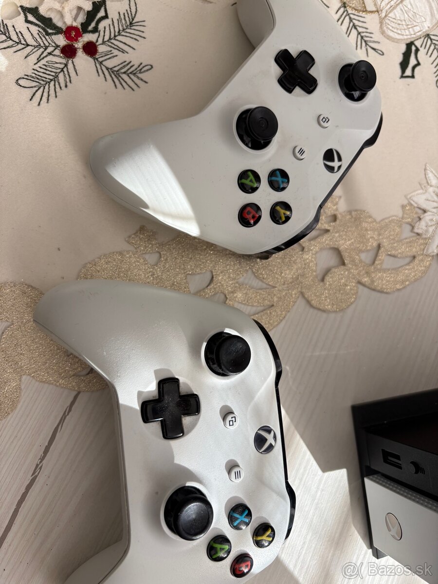 Predam X Box one S 1TB + 2 ovladace - 3