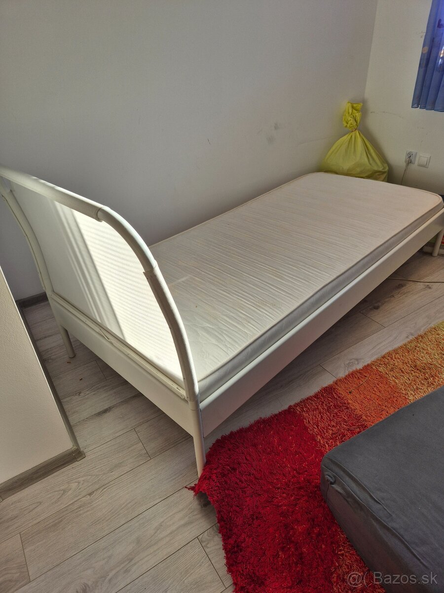 Posteľ - 3