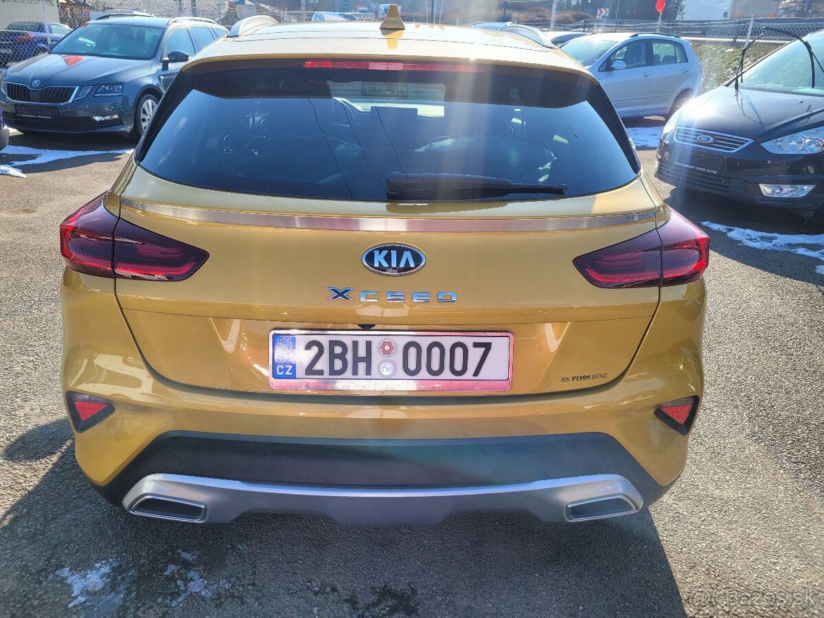 Kia XCee´d, 1,6CRDI 100KW EXCLUSIV 46000KM - 3