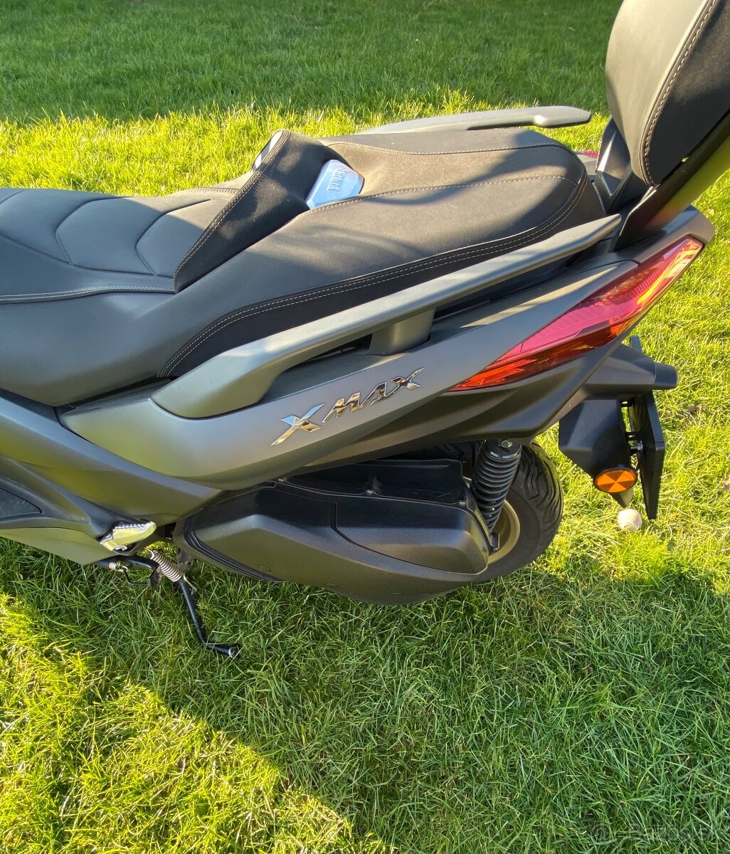 Yamaha X-MAX - 3