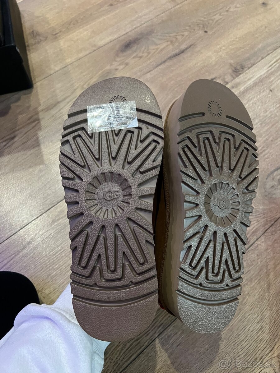 UGG TAZZ - 3