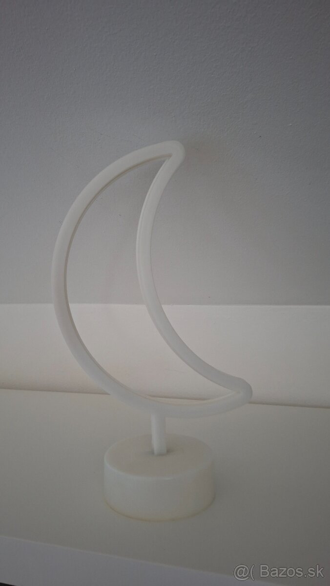 Lampička v tváre mesiaca - 3