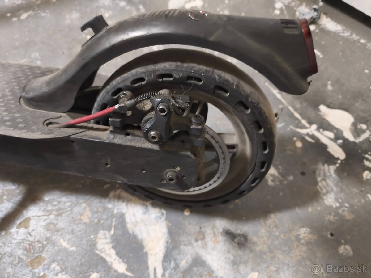 Sencor elektrická kolobežka - 3